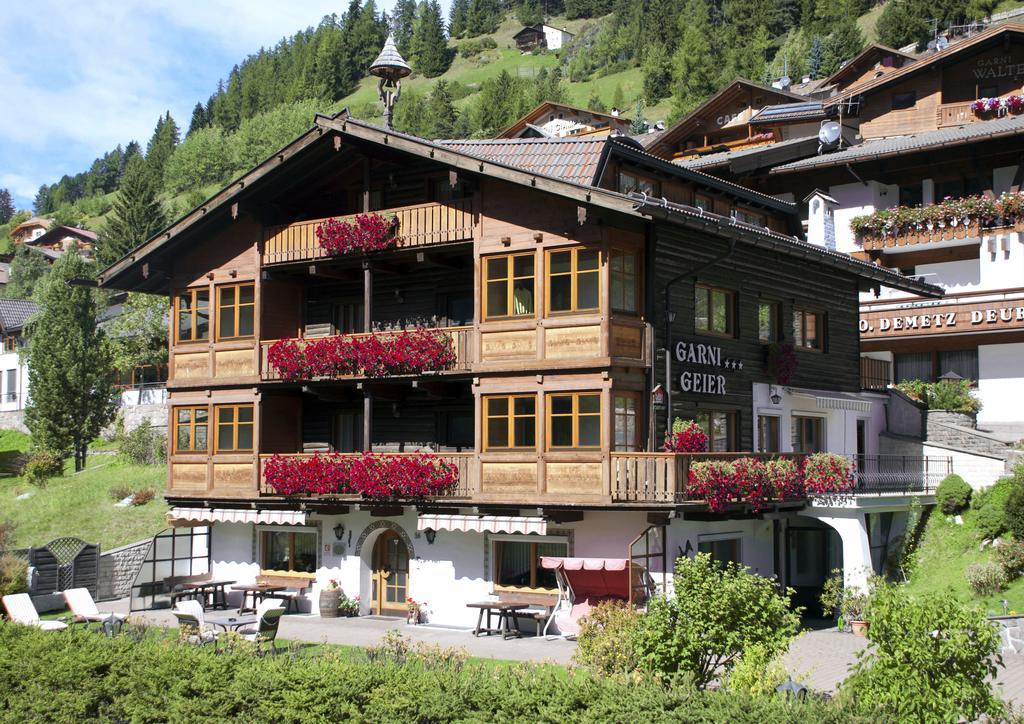 Garni Hotel Geier Santa Cristina Val Gardena Exterior foto