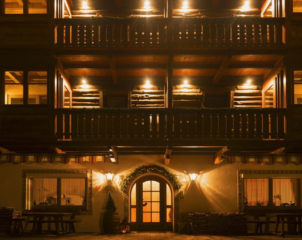 Garni Hotel Geier Santa Cristina Val Gardena Exterior foto