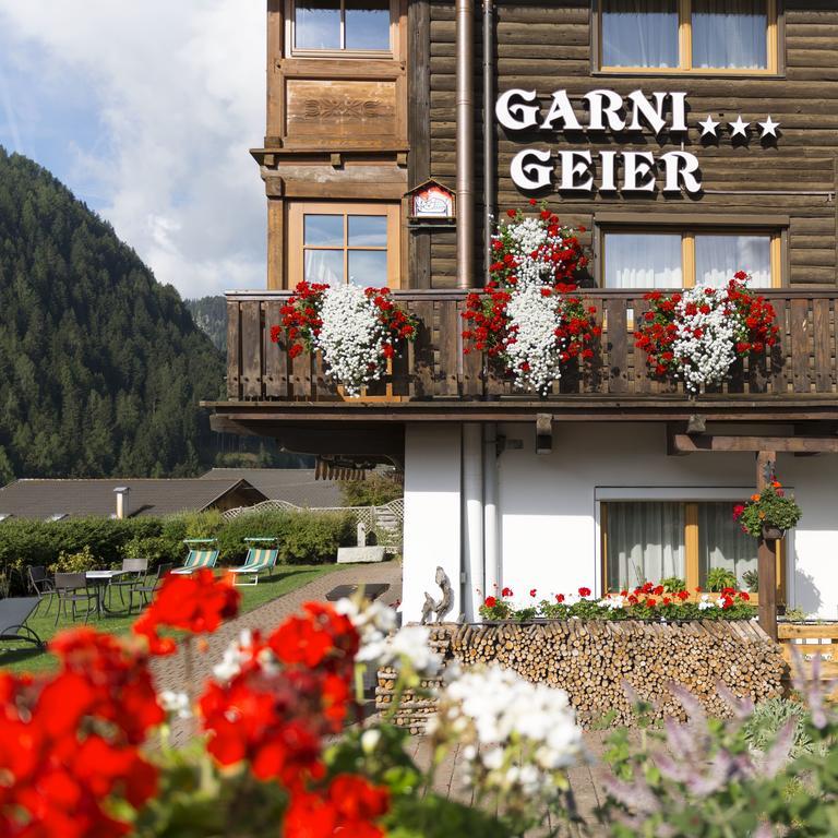 Garni Hotel Geier Santa Cristina Val Gardena Exterior foto